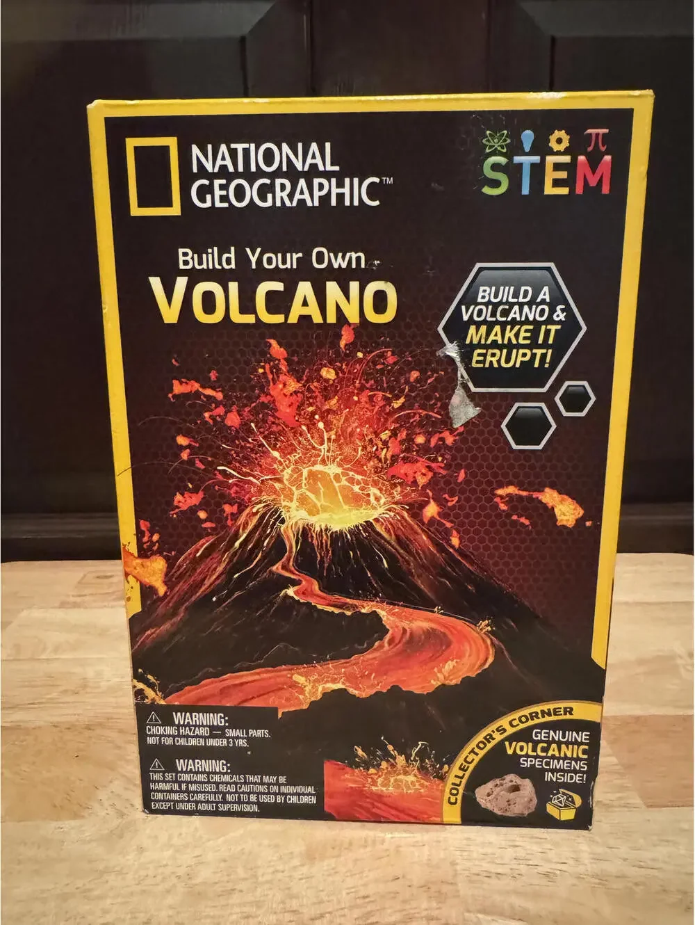 National Geographic Build Your Own Volcano STEM Kit